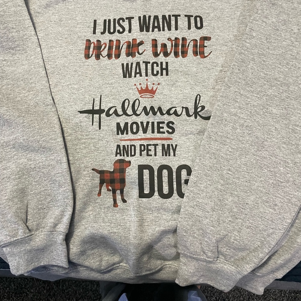 Hallmark Christmas sweatshirt.. new, never worn.